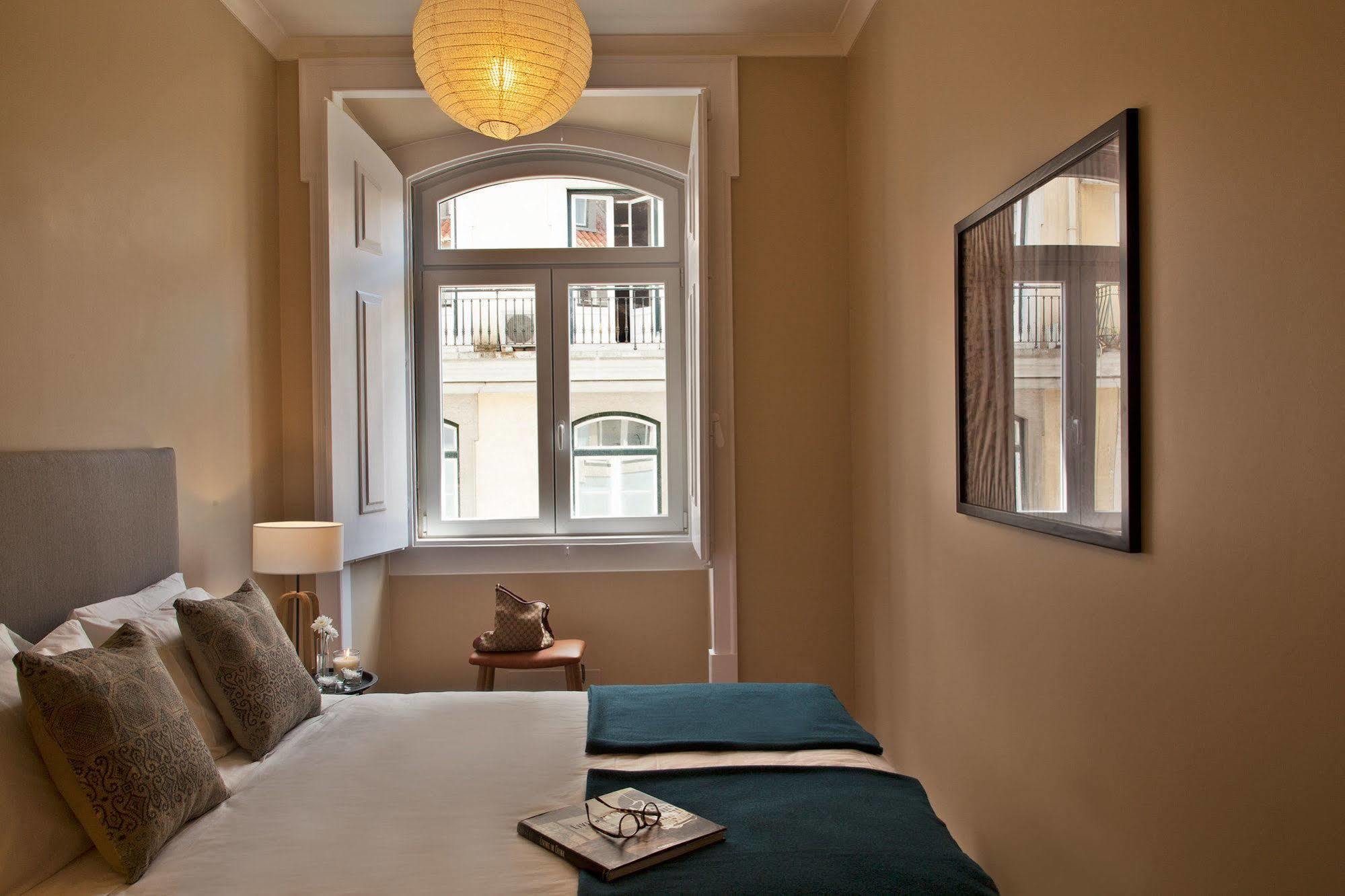 Lisbon Five Stars Apartments Sao Juliao 72 Eksteriør billede